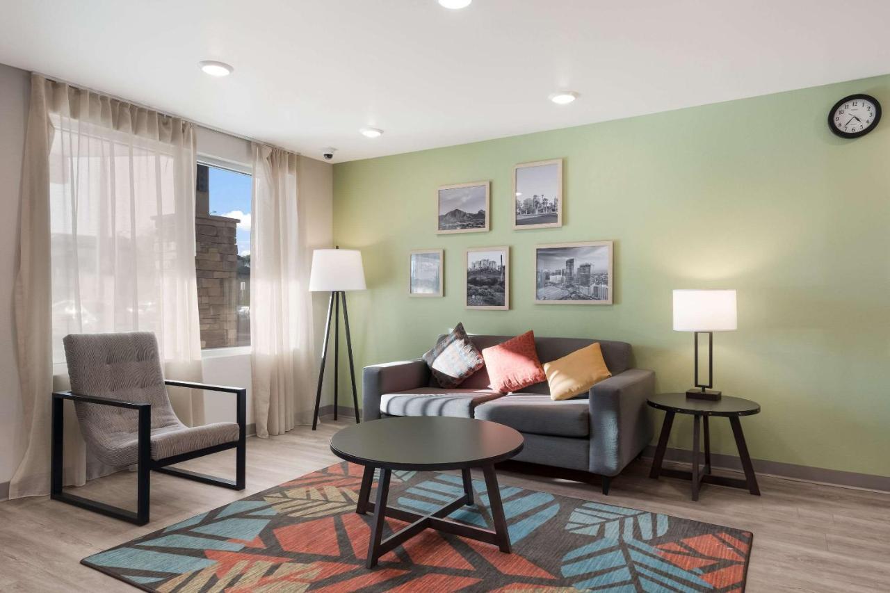 Woodspring Suites Phoenix-Deer Valley Exterior photo