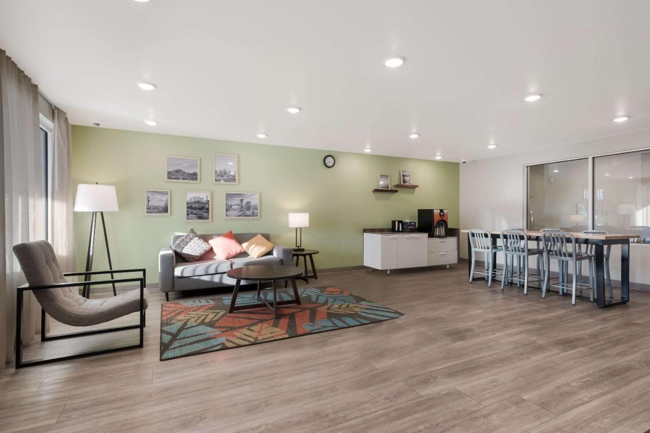 Woodspring Suites Phoenix-Deer Valley Exterior photo