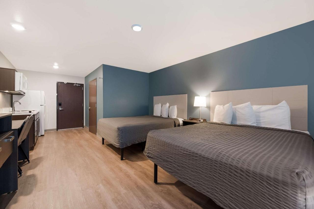 Woodspring Suites Phoenix-Deer Valley Exterior photo
