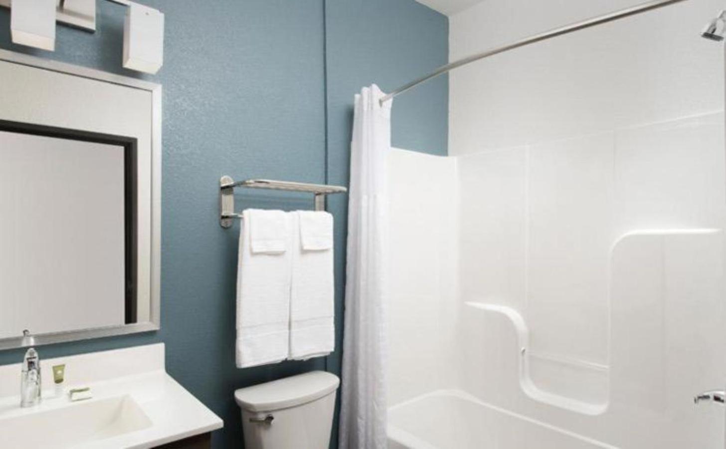 Woodspring Suites Phoenix-Deer Valley Exterior photo